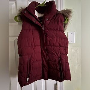 Banana Republic Hooded Vest Removable Hood XS Maroon NWOT